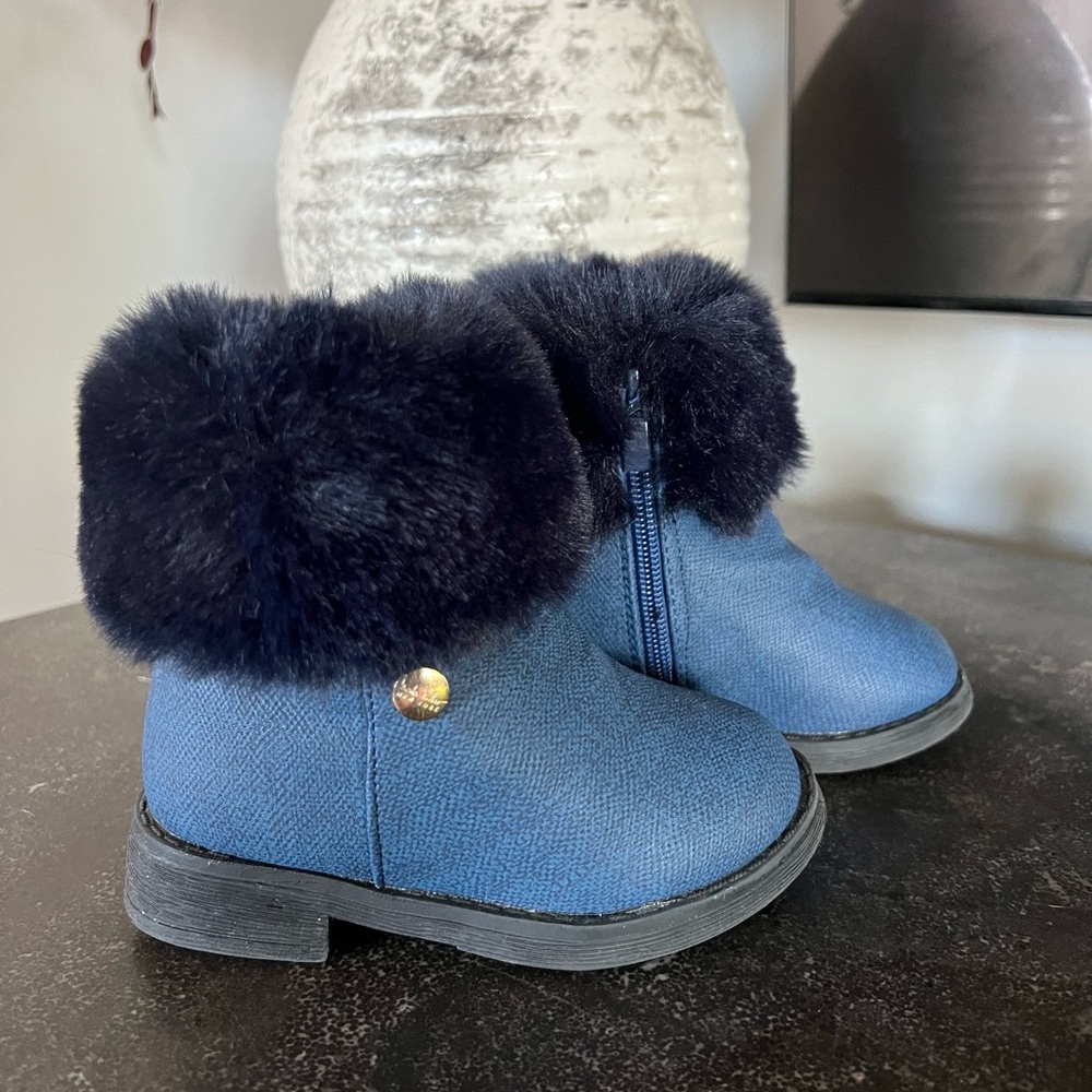 Barely worn Nicole Miller toddler boots